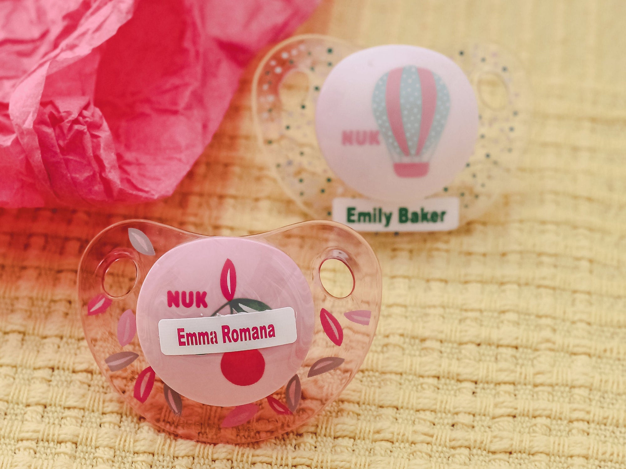 kleine Eigentumsaufkleber wasserfest und spuelmaschinenfest für babysachen watsonLABEL