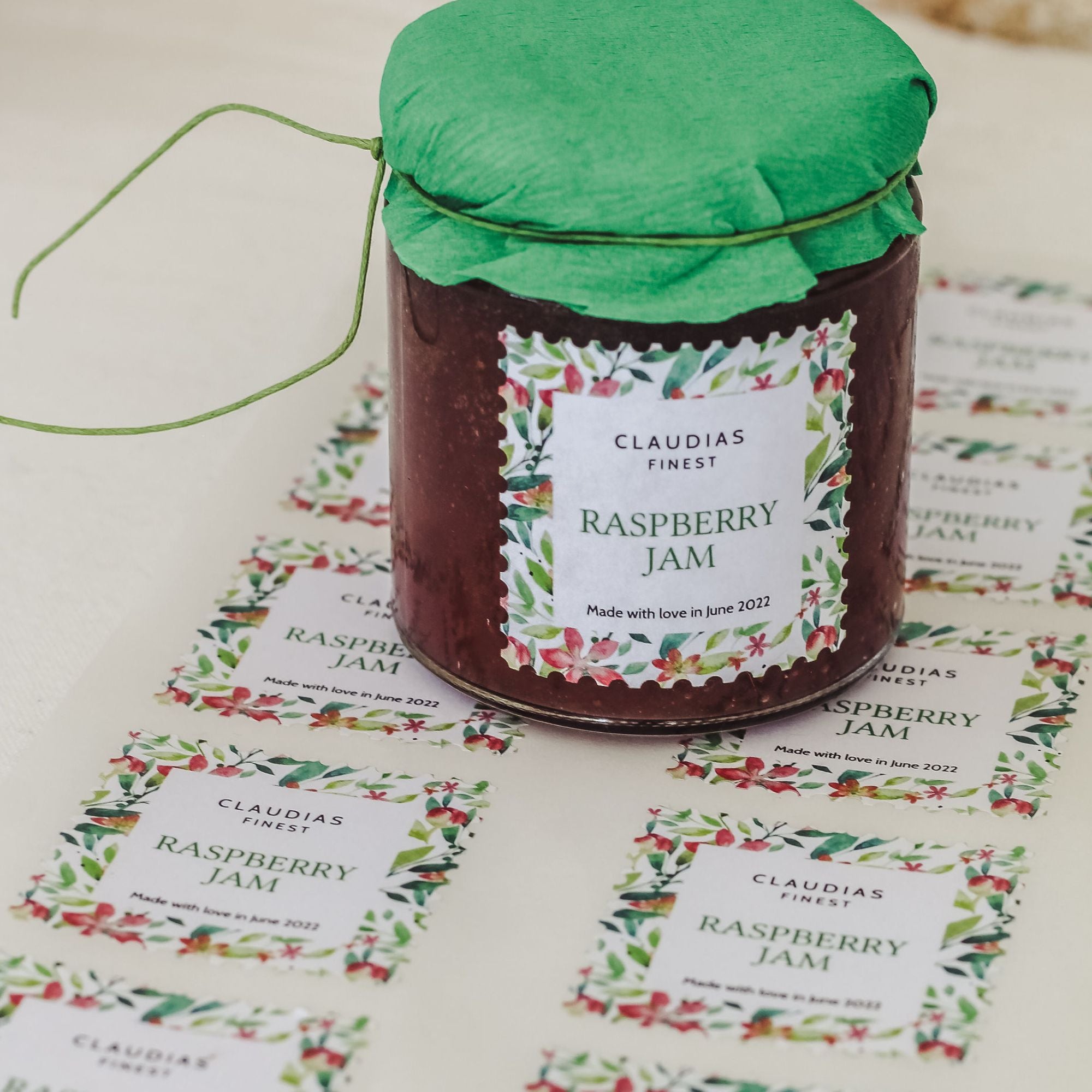 quadratische abloesbare Etiketten 50 x 50 mm mit Wellenrand fuer Himbeermarmelade - watsonlabel