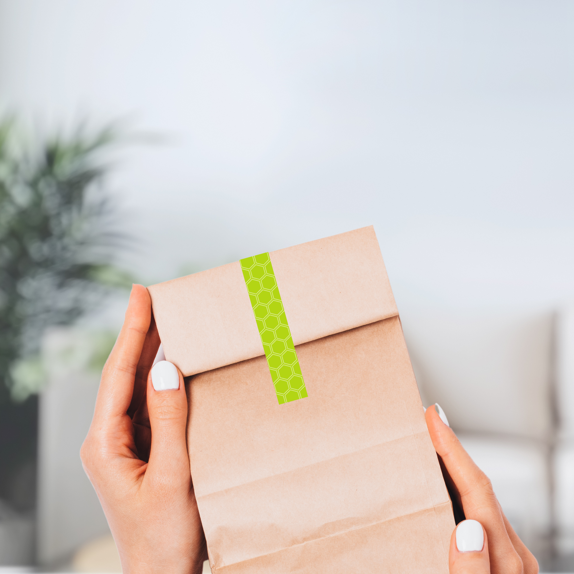 Siegelstreifen_fuer_Verpackung-Glaeser_und_Flaschen_mit_Wabenmuster_in_gruen